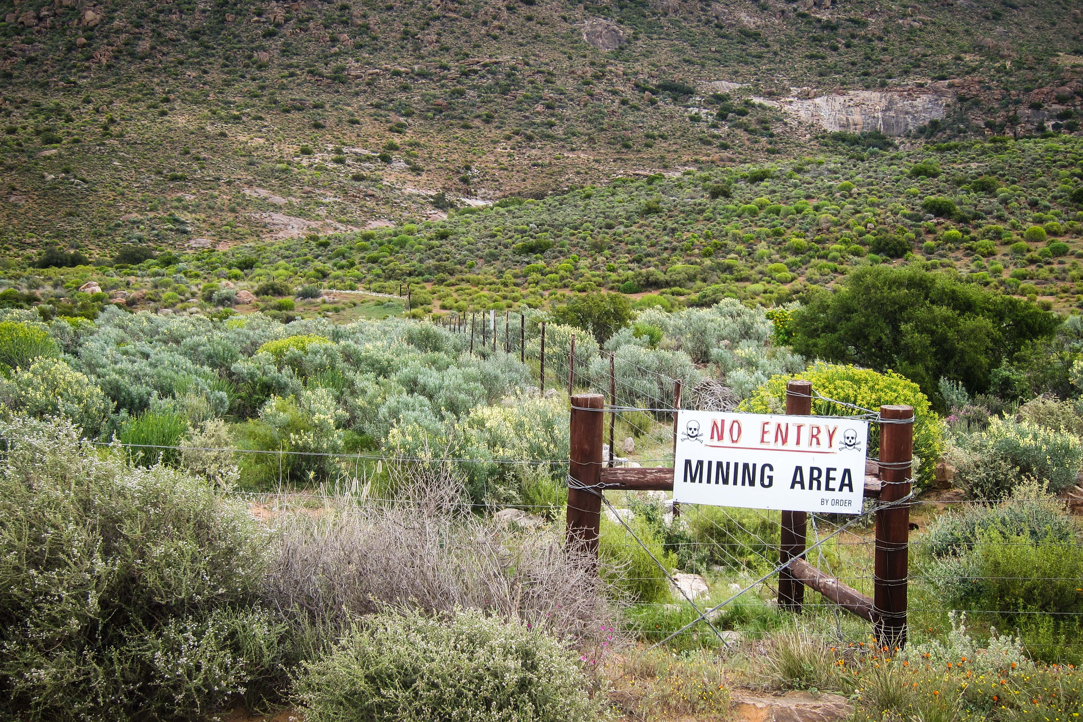 Mine near Garies, South Africa (photo credit: jbdodane/flickr) Mine near Garies, South Africa (photo credit: jbdodane/flickr)