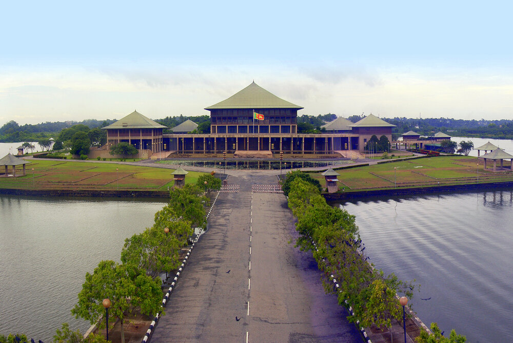 Parliament building of Sri Lanka (photo credit: pun:chat) Parliament building of Sri Lanka (photo credit: pun:chat)