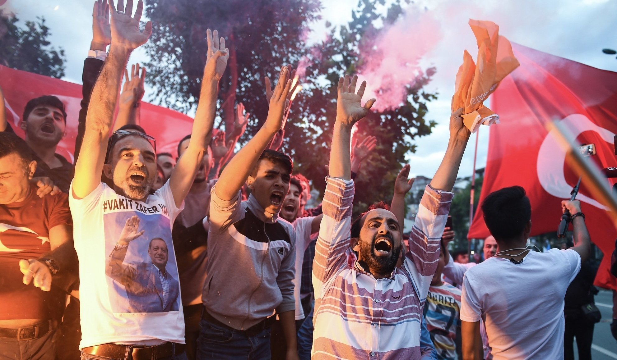 Erdoğan’s supporters celebrate outside AK party headquarters on June 24 in Istanbul, Turkey (photo credit: Jeff J. Mitchell/Getty Images) Erdoğan’s supporters celebrate outside AK party headquarters on June 24 in Istanbul, Turkey (photo credit: Jeff J. Mitchell/Getty Images)