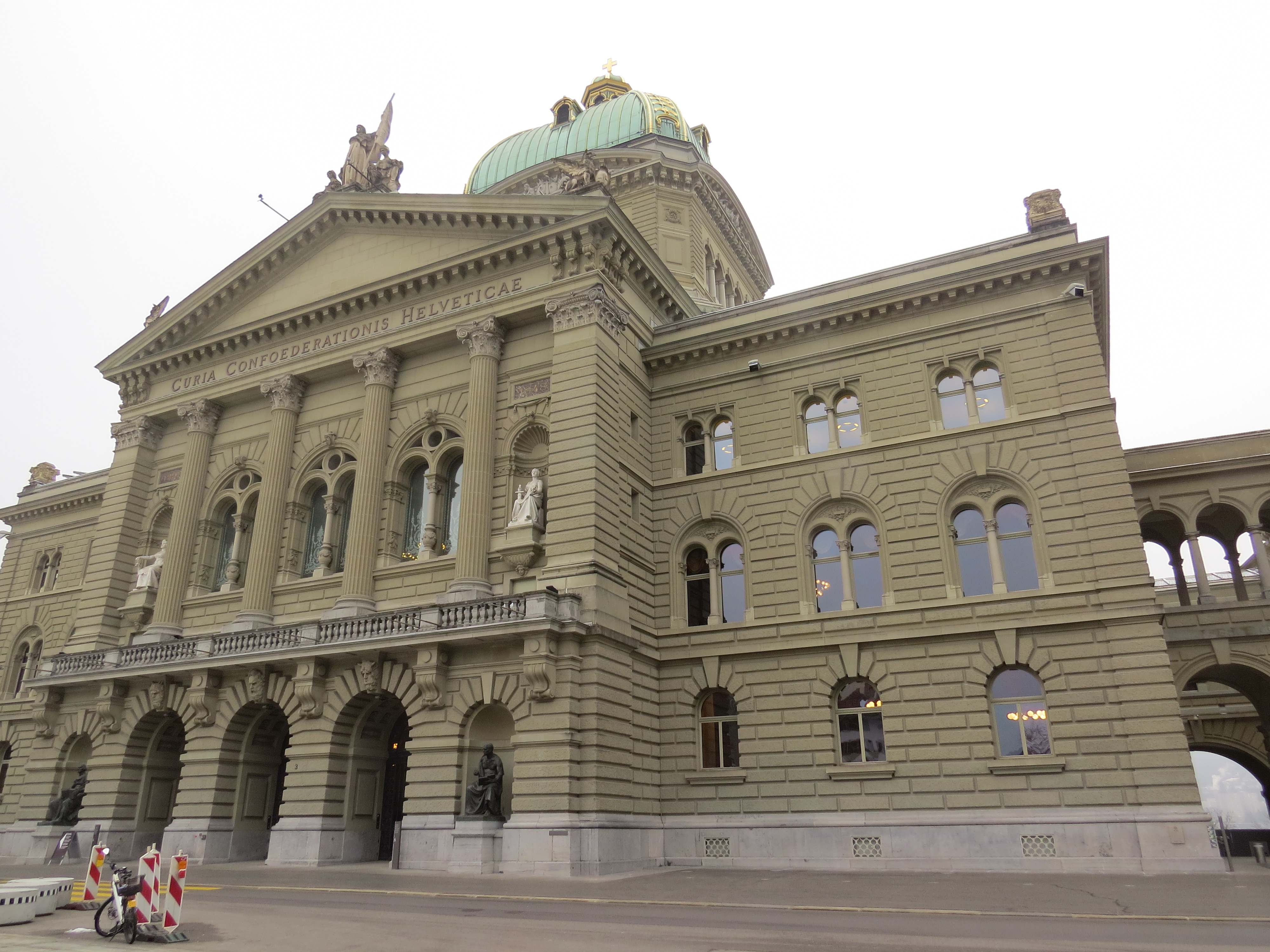 Federal Palace of Switzerland (photo credit: Simone Ramella/flickr) Federal Palace of Switzerland (photo credit: Simone Ramella/flickr)