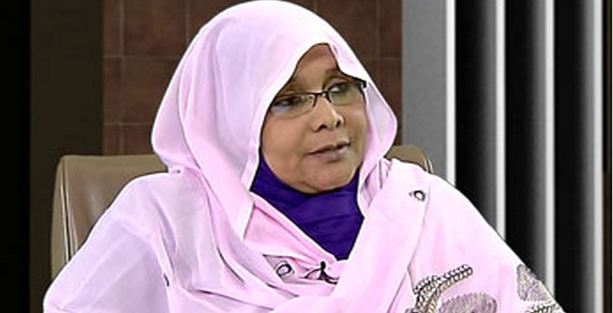 رئيسة لجنة التشريع والعدل وحقوق الإنسان بالبرلمان السيدة تهاني تور الدبة