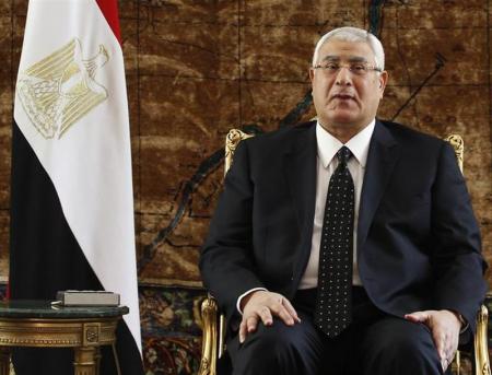 الرئيس المصري المؤقت عدلي منصور. تصوير: عمرو عبد الله دلش - رويترز