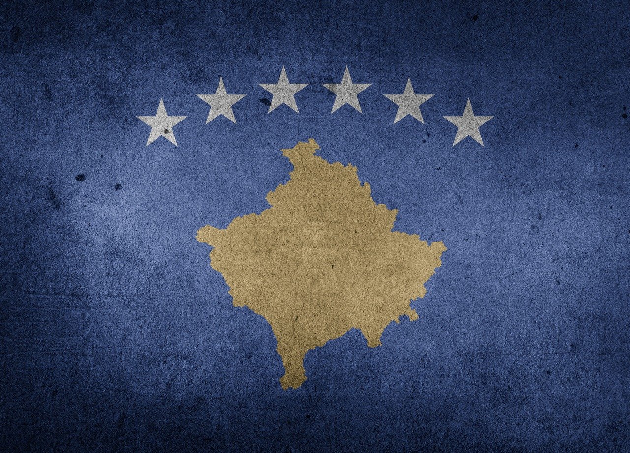 Flag of Kosovo (photo credit: Chickenonline via pixabay)