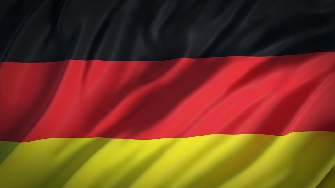Flag of Germany (photo credit: MurlocCra4ler via pixabay)