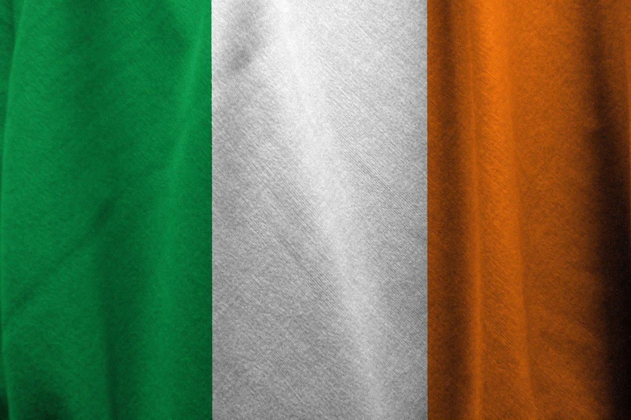 Flag of Ireland (photo credit: TheDigitalArtist via pixabay)