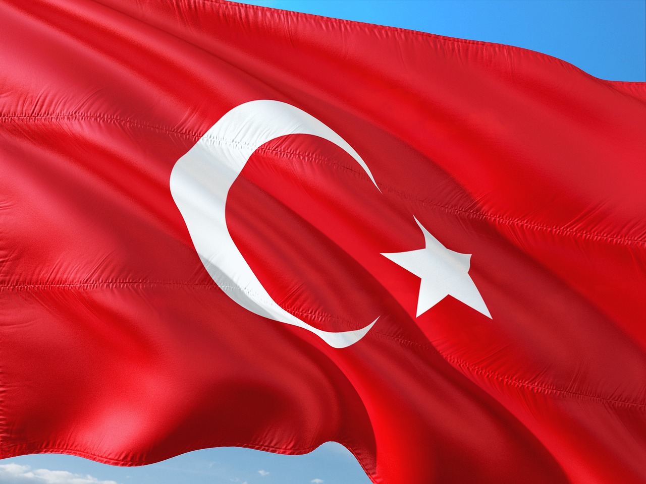 Flag of Turkey (photo credit: jorono via pixabay)