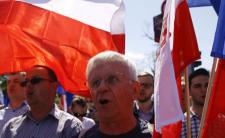 محتجون مناهضون للحكومة في بولندا (رويترز) 