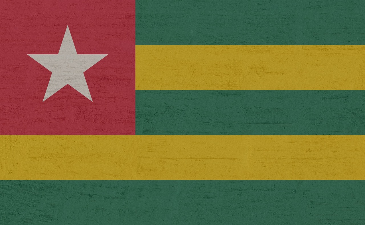 Flag of Togo (photo credit: Kaufdex via pixabay)