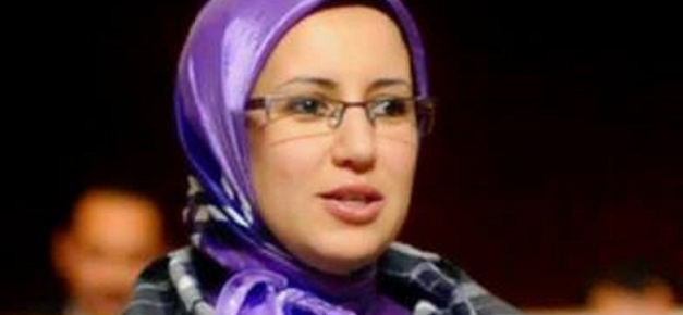 البرلمانية مونية غولام عضو اللجنة التنفيذية لحزب الاستقلال البرلمانية مونية غولام عضو اللجنة التنفيذية لحزب الاستقلال